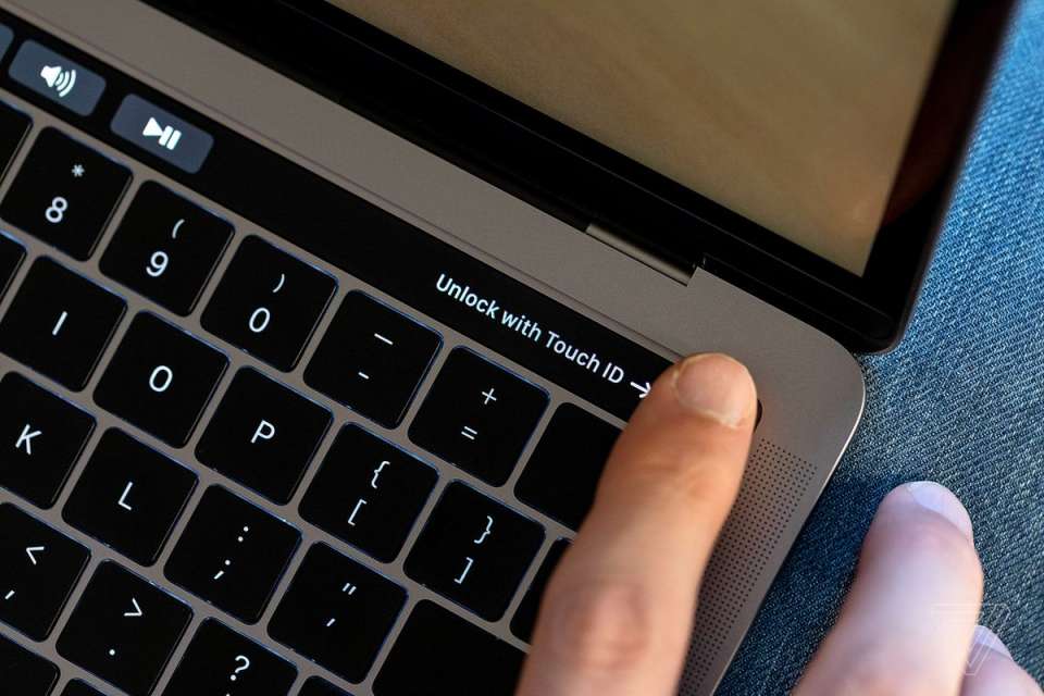macbook pro 13 2019 touch id