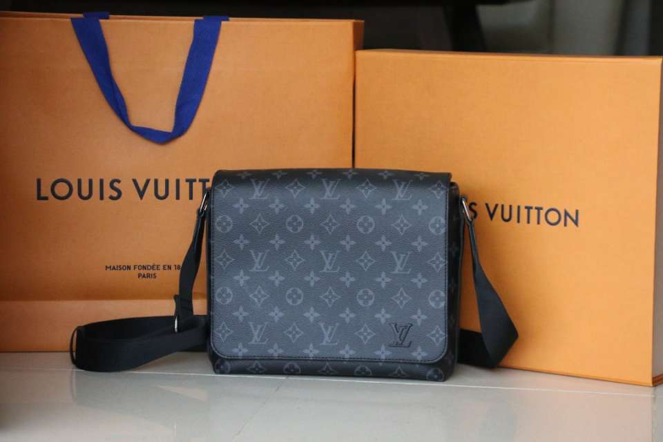 Túi xách nam Louis Vuitton siêu cấp giống thật 99 Nguyên Hộp I
