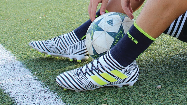 Giày đá bóng adidas Nemeziz Messi