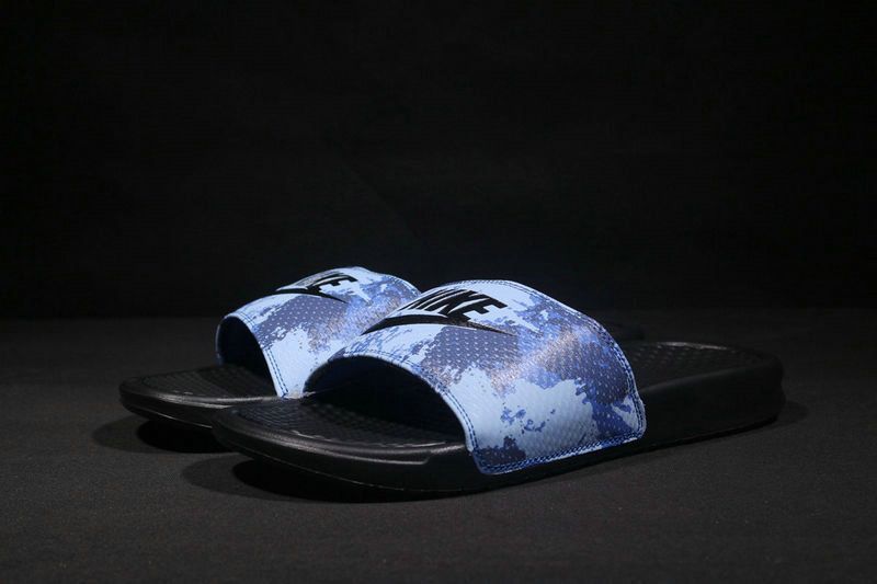 slipper Nike