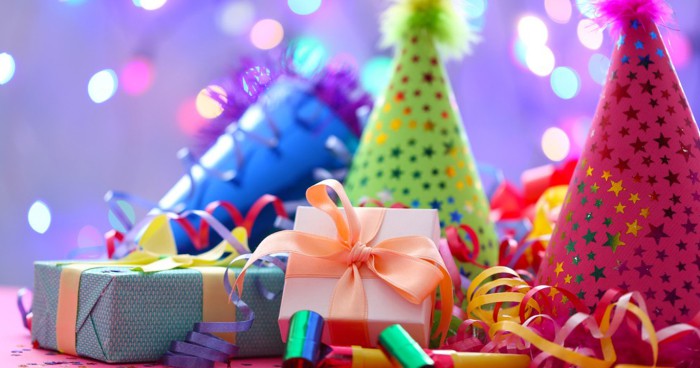 Top 16 món quà tặng sinh nhật cho bạn thân lầy lội và ấn tượng nhất