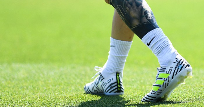 Chọn mua giày đá bóng adidas theo vị trí đá trên sân